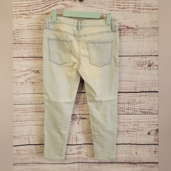 Free People S28(6) White Wash Jeans - Picture 4 of 6